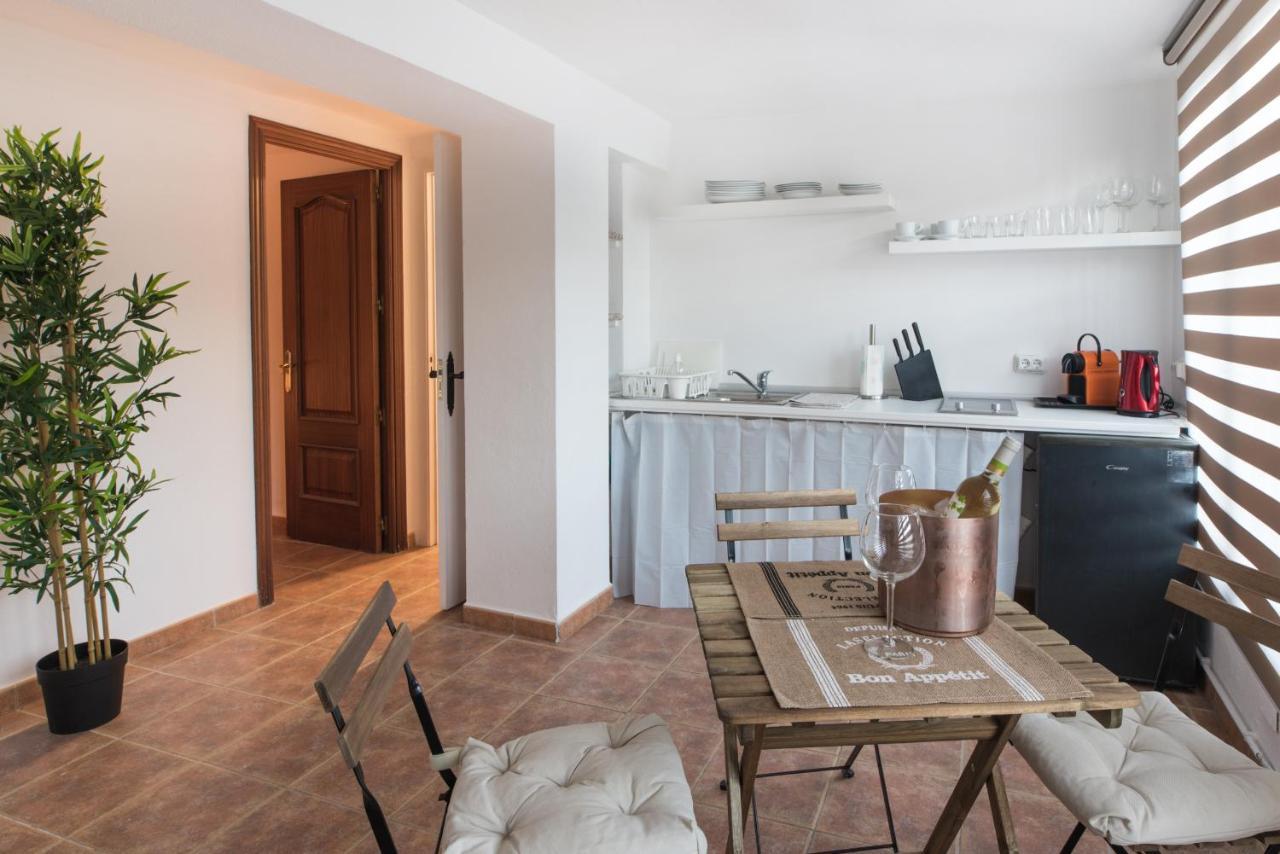 Apartamentos Las Virginias Marbella Bagian luar foto